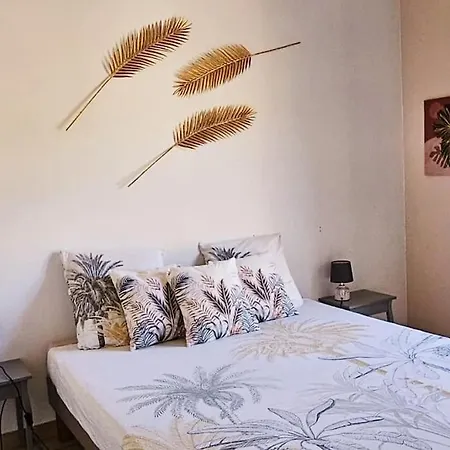 Familiale Surequipee 16p Piscine Babyfoot Billard Boulodrome * Le Lavandou