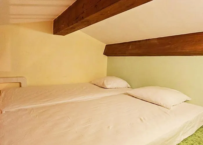 Familiale Surequipee 16p Piscine Babyfoot Billard Boulodrome * Le Lavandou