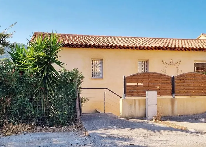 Familiale Surequipee 16p Piscine Babyfoot Billard Boulodrome * Le Lavandou