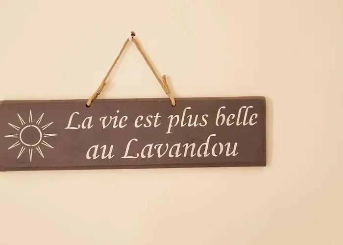 Familiale Surequipee 16p Piscine Babyfoot Billard Boulodrome