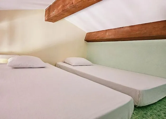 Familiale Surequipee 16p Piscine Babyfoot Billard Boulodrome Vakantiehuis Le Lavandou