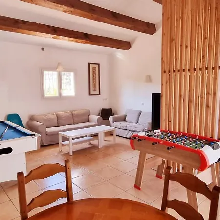 Familiale Surequipee 16p Piscine Babyfoot Billard Boulodrome Tatil Evi