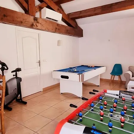 Familiale Surequipée 16p Piscine Babyfoot Billard Boulodrome *