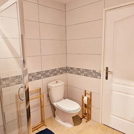 Familiale Surequipée 16p Piscine Babyfoot Billard Boulodrome