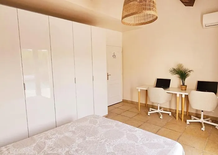 Familiale Surequipee 16p Piscine Babyfoot Billard Boulodrome Le Lavandou