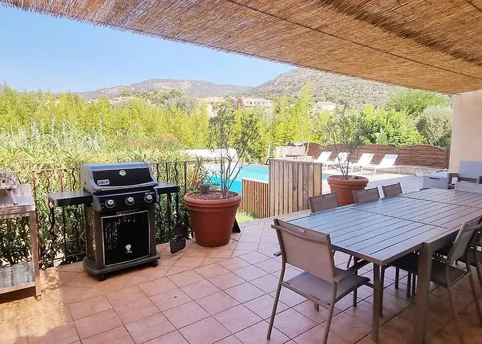 Familiale Surequipee 16p Piscine Babyfoot Billard Boulodrome Semesterbostad *