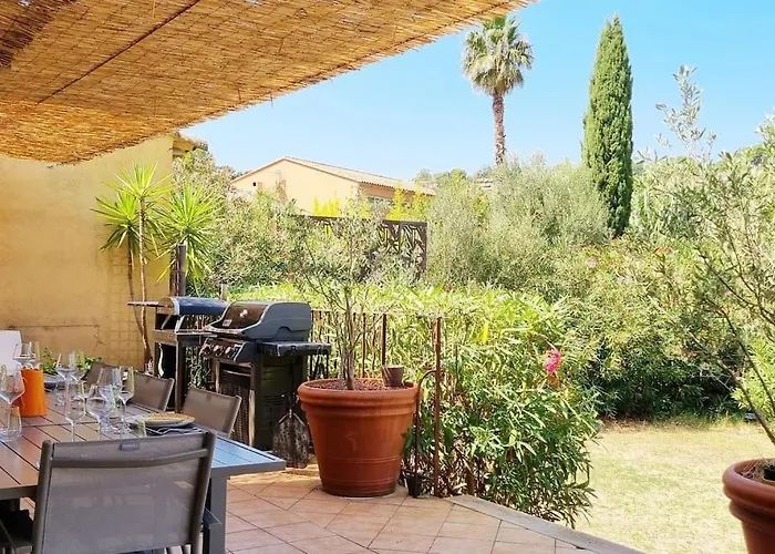 Semesterbostad Familiale Surequipee 16p Piscine Babyfoot Billard Boulodrome