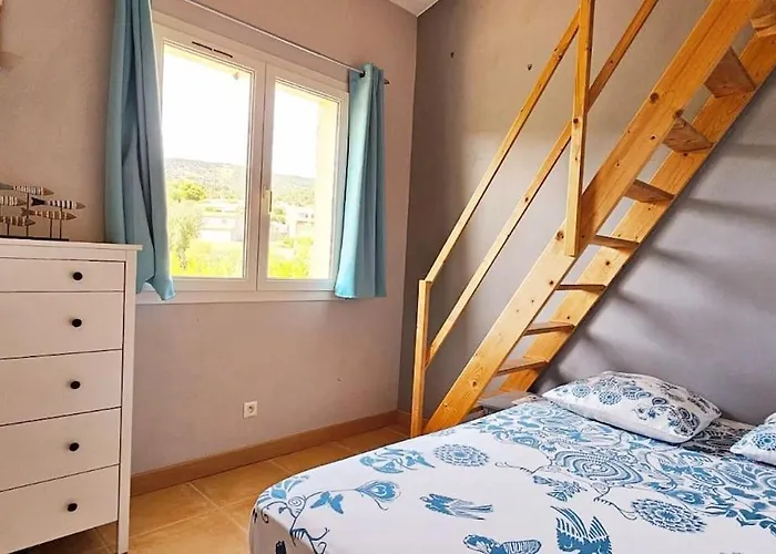 Familiale Surequipee 16p Piscine Babyfoot Billard Boulodrome *