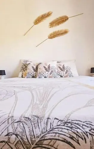 Familiale Surequipee 16p Piscine Babyfoot Billard Boulodrome Semesterbostad *