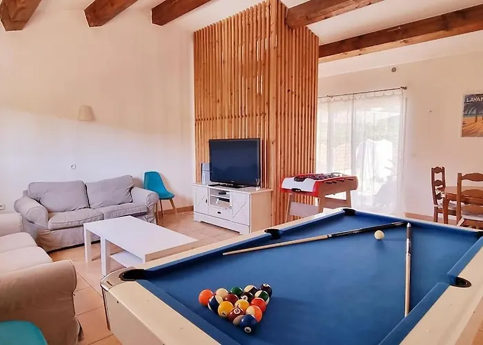 Nyaraló Familiale Surequipee 16p Piscine Babyfoot Billard Boulodrome Le Lavandou