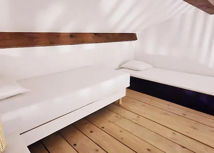 Familiale Surequipee 16p Piscine Babyfoot Billard Boulodrome Semesterbostad